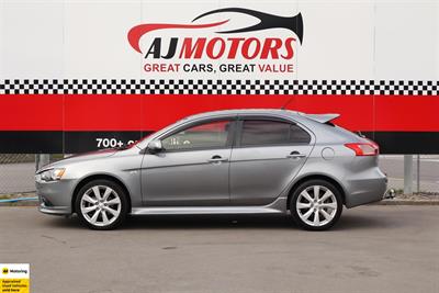 2013 Mitsubishi GALANT - Thumbnail