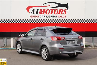 2013 Mitsubishi GALANT - Thumbnail
