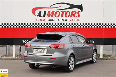 2013 Mitsubishi GALANT - Thumbnail