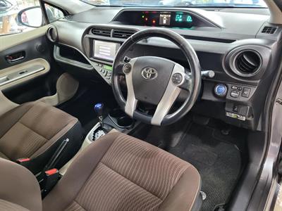 2012 Toyota Aqua - Thumbnail