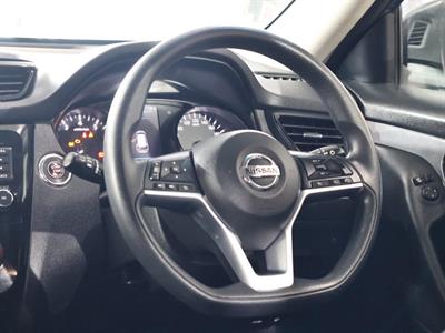 2022 Nissan X-Trail - Thumbnail