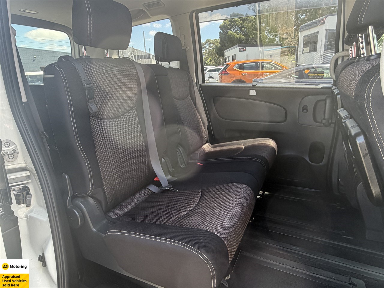 2014 Nissan Serena