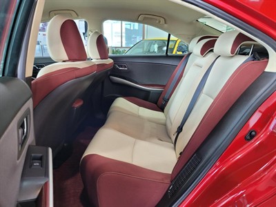 2014 Toyota Sai - Thumbnail