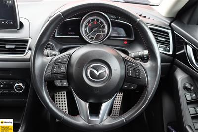 2016 Mazda Axela - Thumbnail