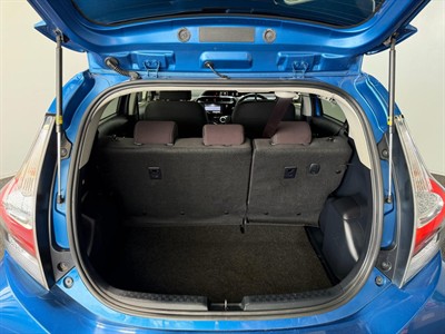 2018 Toyota Aqua - Thumbnail