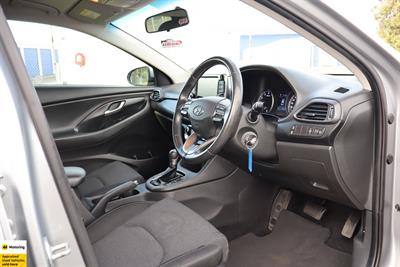 2022 Hyundai i30 - Thumbnail