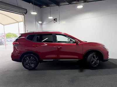 2020 Nissan X-Trail - Thumbnail