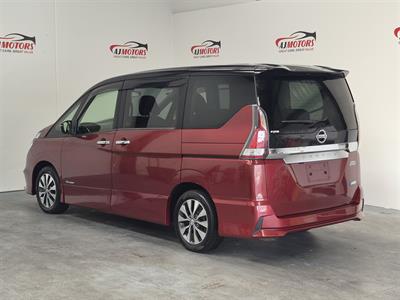 2016 Nissan Serena - Thumbnail