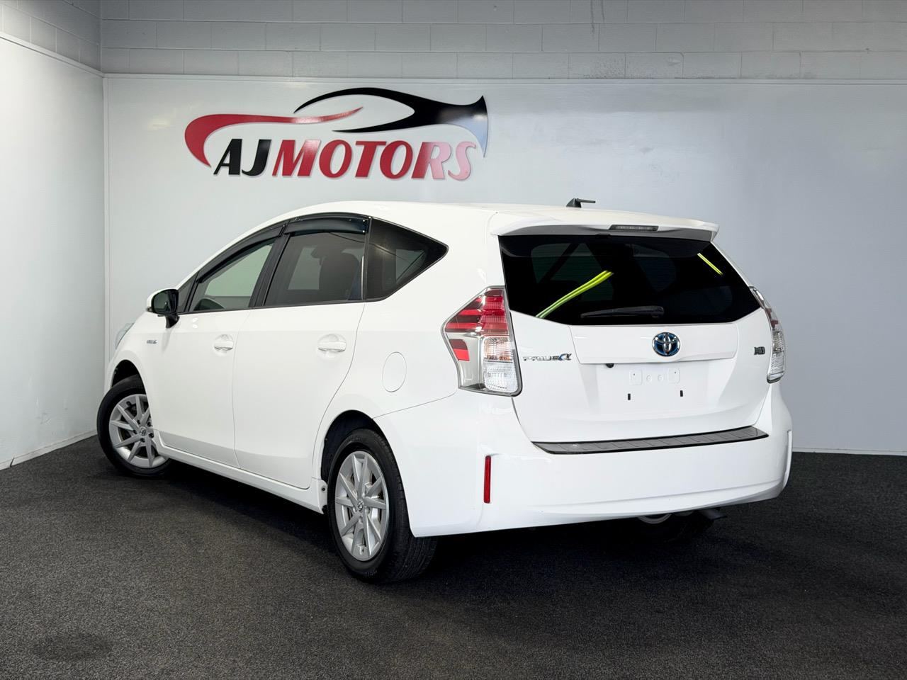 2020 Toyota Prius Alpha