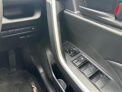 2021 Toyota RAV4 - Thumbnail