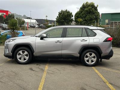 2021 Toyota RAV4 - Thumbnail