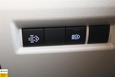 2020 Toyota Hiace - Thumbnail