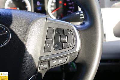 2020 Toyota Hiace - Thumbnail