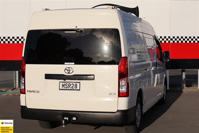 2020 Toyota Hiace - Thumbnail