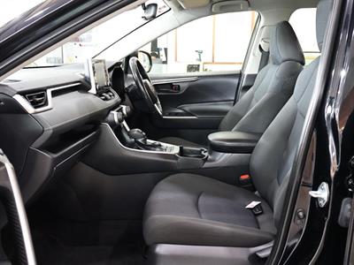 2021 Toyota RAV4 - Thumbnail