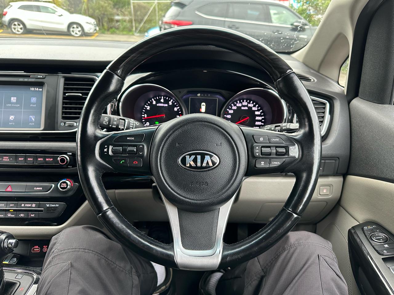 2016 Kia Carnival