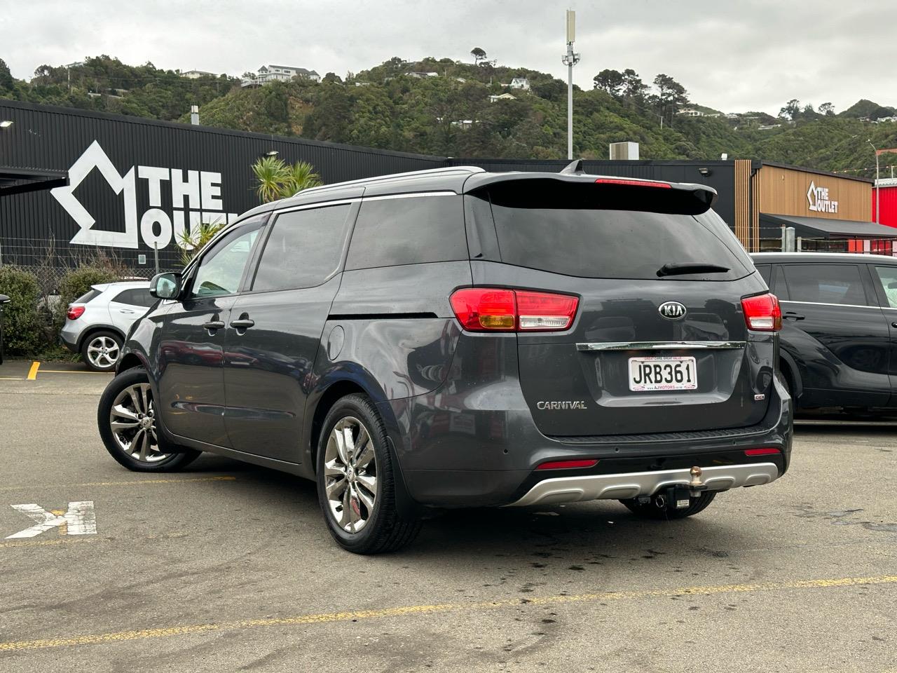 2016 Kia Carnival