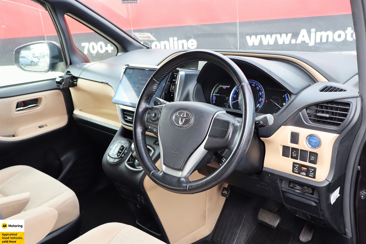 2014 Toyota Noah