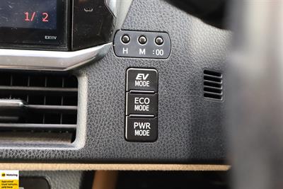 2014 Toyota Noah - Thumbnail
