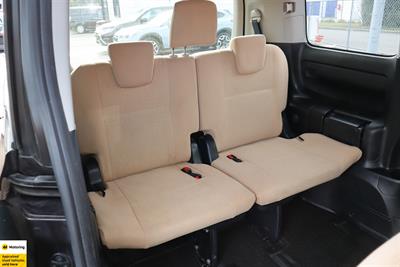 2014 Toyota Noah - Thumbnail