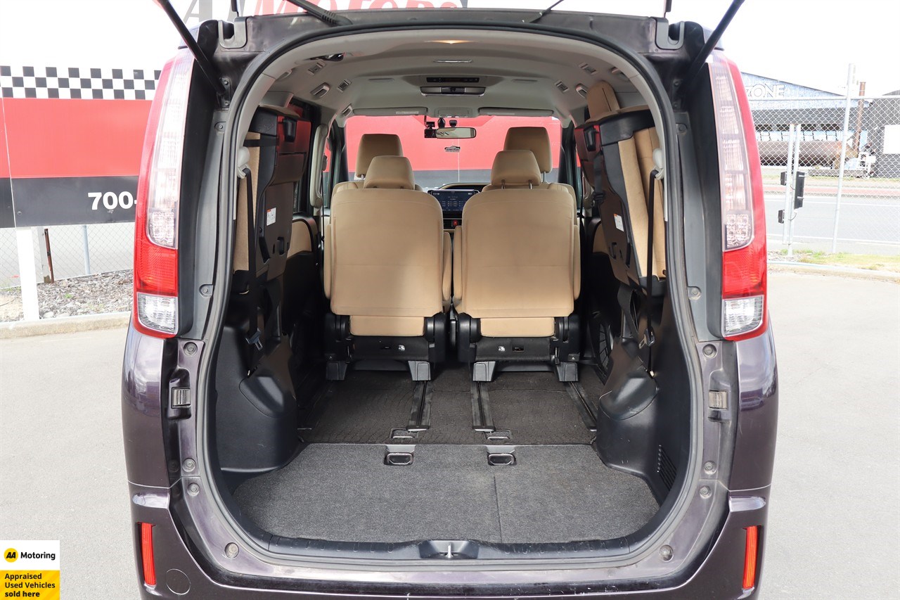 2014 Toyota Noah