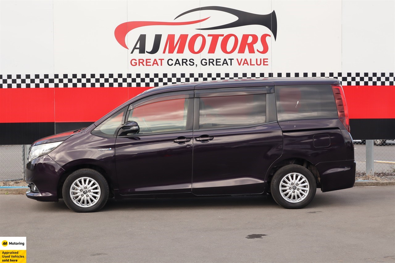 2014 Toyota Noah
