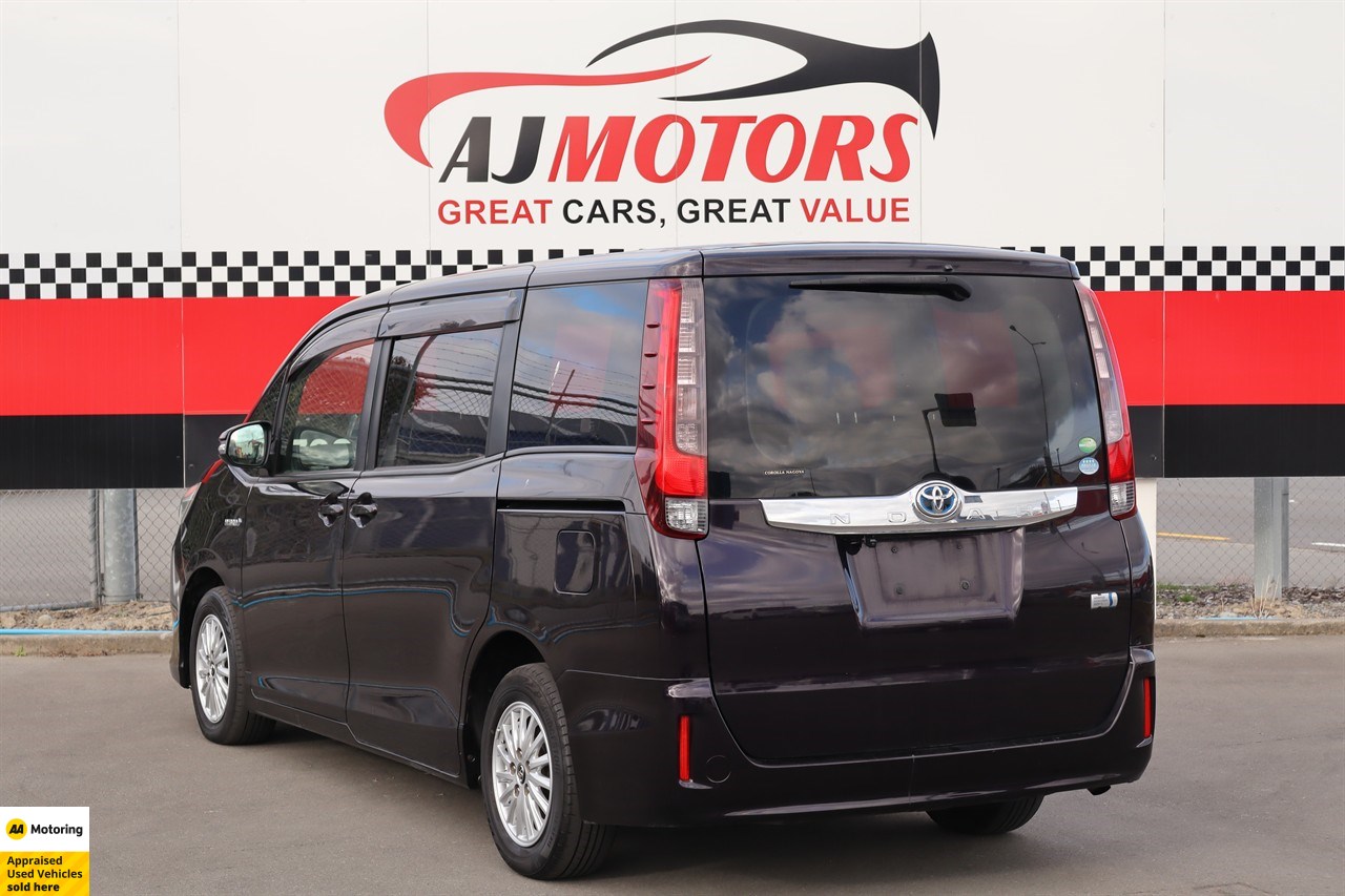 2014 Toyota Noah