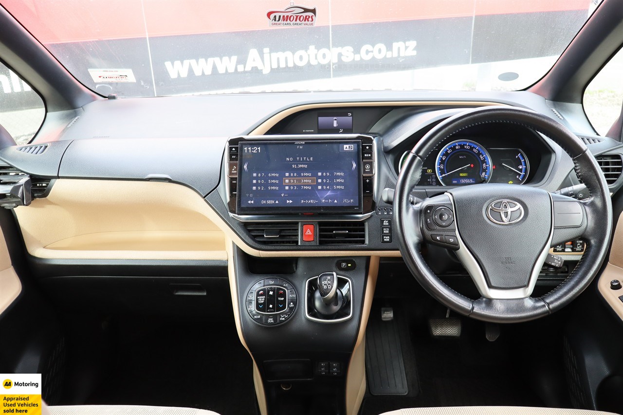 2014 Toyota Noah