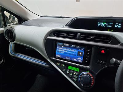 2015 Toyota Aqua - Thumbnail