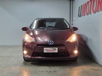 2015 Toyota Aqua - Thumbnail