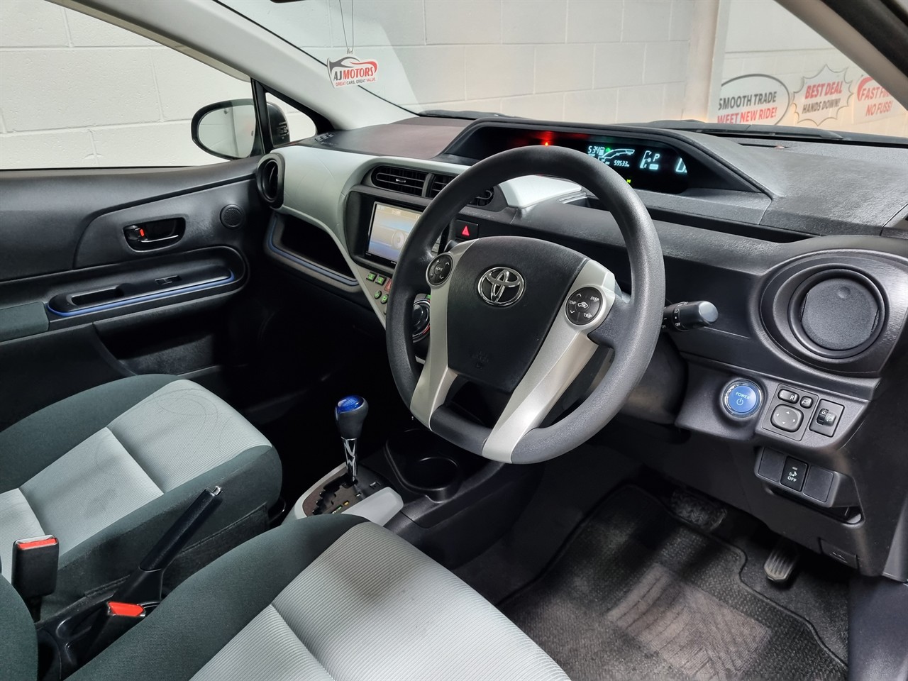 2015 Toyota Aqua