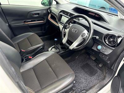 2015 Toyota Aqua - Thumbnail