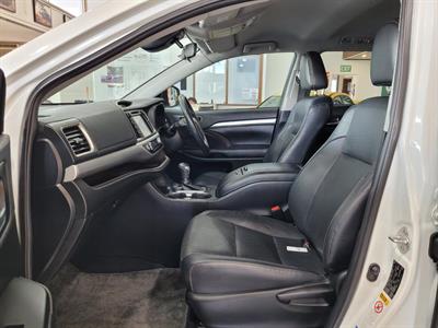 2020 Toyota Highlander - Thumbnail