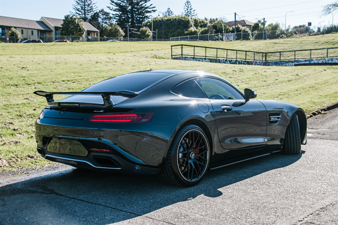 2015 Mercedes-Benz GT