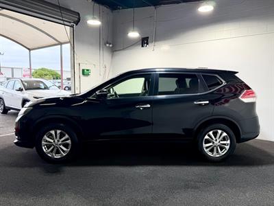 2015 Nissan X-Trail - Thumbnail