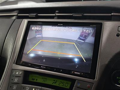 2013 Toyota Prius - Thumbnail