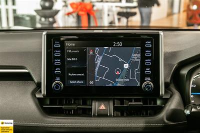 2022 Toyota RAV4 - Thumbnail