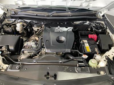 2019 Mitsubishi Triton - Thumbnail