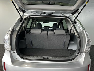 2013 Toyota Prius - Thumbnail