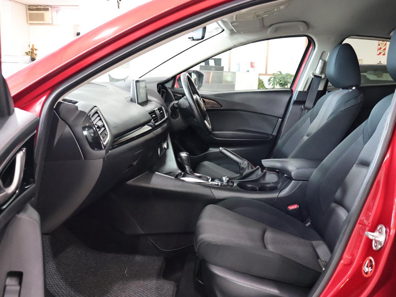2013 Mazda Axela
