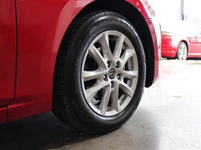 2013 Mazda Axela - Thumbnail