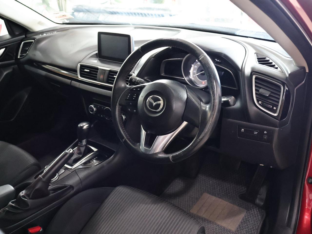 2013 Mazda Axela