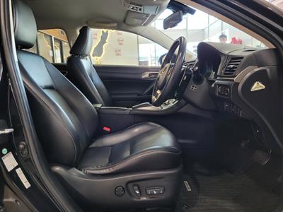 2015 Lexus CT - Thumbnail