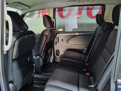2019 Nissan Serena - Thumbnail