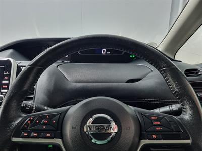 2019 Nissan Serena - Thumbnail