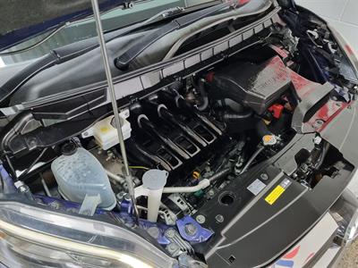 2019 Nissan Serena - Thumbnail
