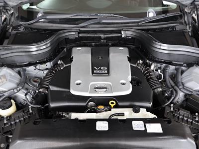 2010 Nissan Skyline - Thumbnail