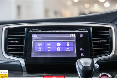 2015 Honda Odyssey - Thumbnail