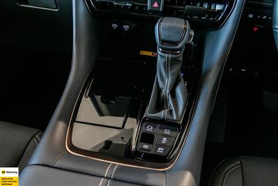 2024 Toyota Alphard - Thumbnail