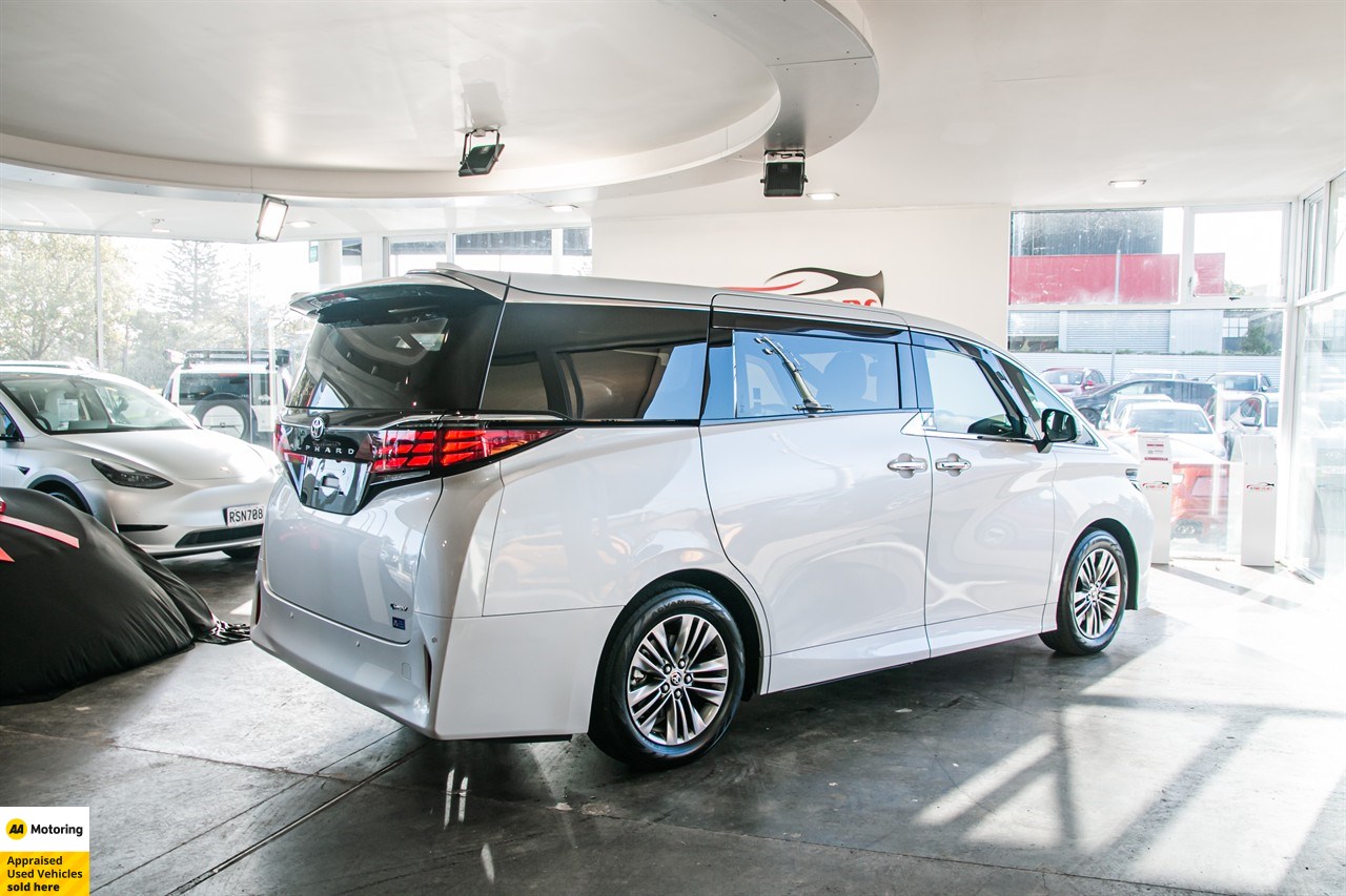 2024 Toyota Alphard